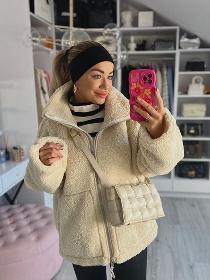 Veste Teddy Oversize – Douceur & Élégance Moderne